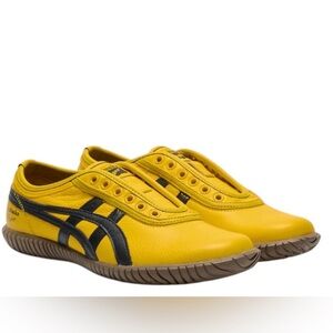 Onitsuka Tiger by Asics Yellow and Black Sneakers - TSUNAHIKI SLIP ON.